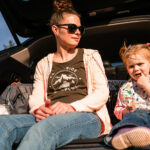 Fahrt-mit-Kindern-ueberstehen_TITEL_a-n-v-e-s-h--dcOXa6oQ0s_1500x1000