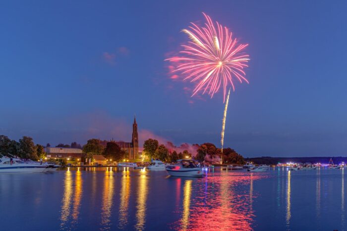 Feuerwerk beim Seenachtsfest in Malchow