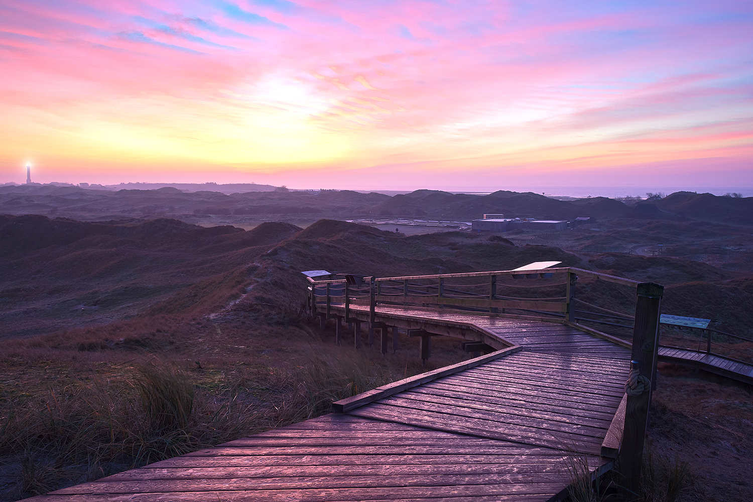 Die schönsten Reiseziele in Deutschland im Januar Wintersonne am Leuchtturm Norderney