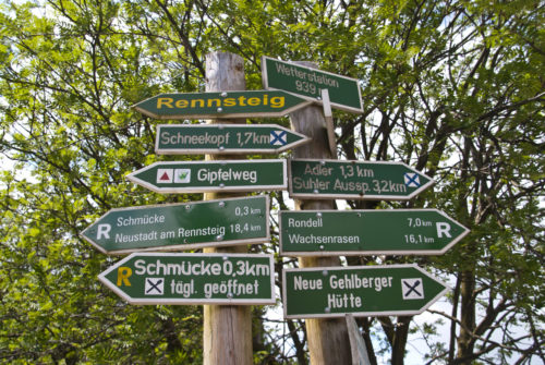 Rennsteig im Thüringer Wald - Wanderwege Beschilderung